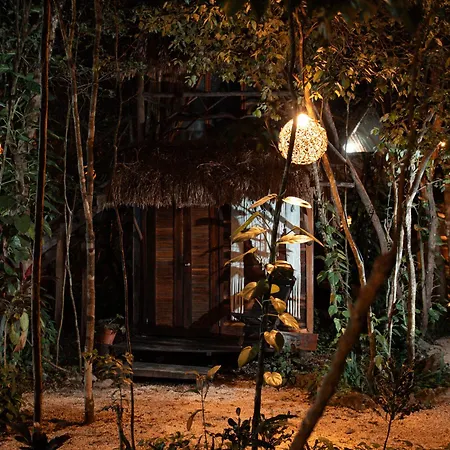Madre Tierra Eco Habitat Guest House Puerto Morelos Exterior photo