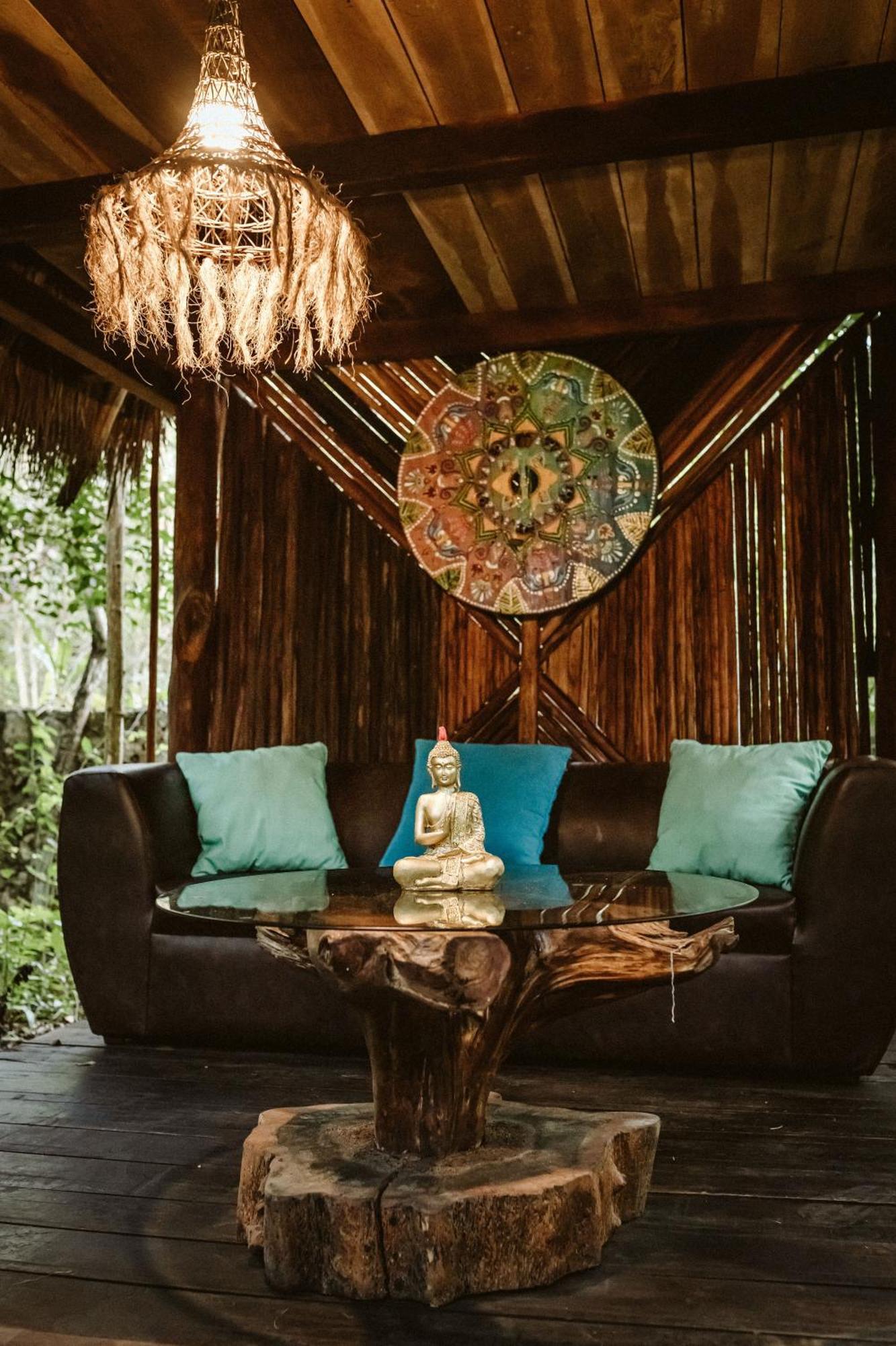 Madre Tierra Eco Habitat *